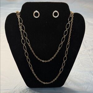 Elegant Silver Tone Necklace and Earring Set